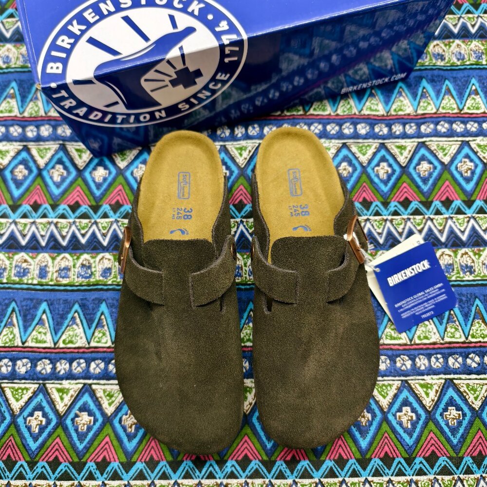 🌟POSH FRESH🌟 Women's Mocha Suede Birkenstock Boston Shoes - Narrow Fit